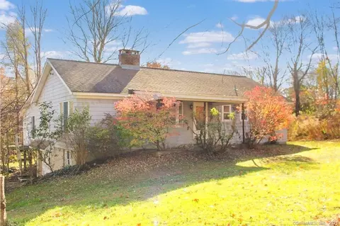127 Rock Rd, Burlington, CT 06013