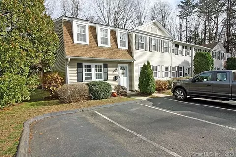391 Main St #401, Deep River, CT 06417