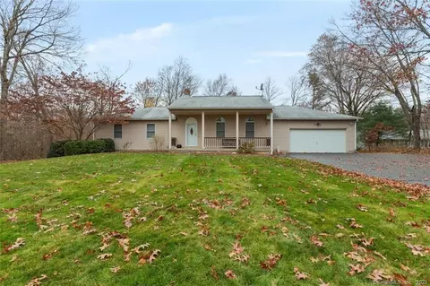 348 Still Hill Rd, Hamden, CT 06518