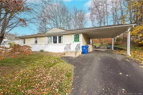 7 Birchwood Rd, North Branford, CT 06472