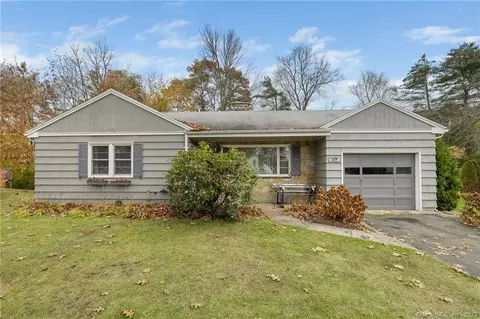 669 Middle Tpke W, Manchester, CT 06040