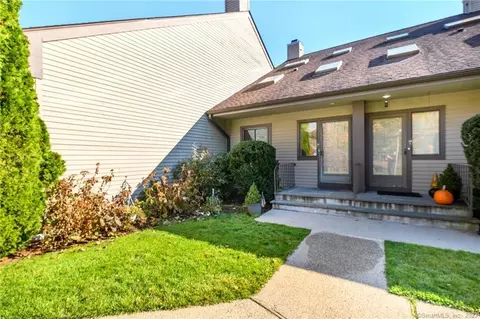9 Old North Stamford Rd #35F, Stamford, CT 06905