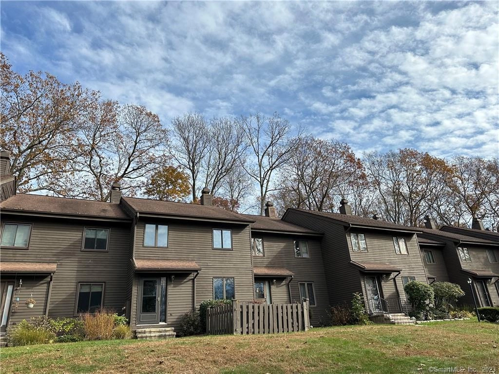 223 Flanders Rd Unit 11  