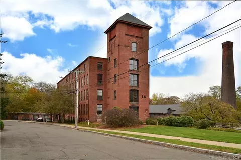 16 Vernon Ave #22, Vernon, CT 06066