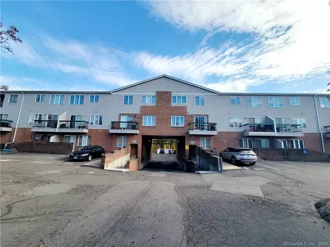 219 S Broad St #N215, Meriden, CT 06450