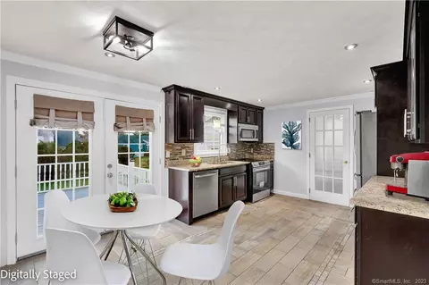 15 Chauncey Rd, Wethersfield, CT 06109