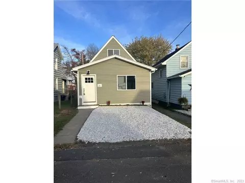 31 Stevens St, East Haven, CT 06512