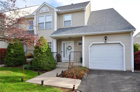 401 Gray Fox Ln #401, Rocky Hill, CT 06067