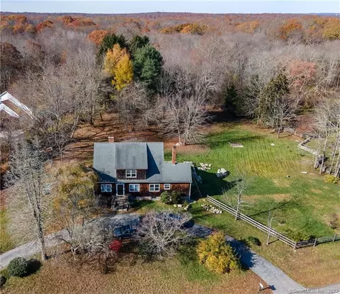 1733 Center Groton Rd, Ledyard, CT 06339