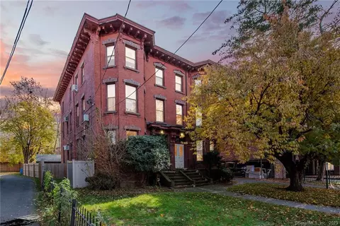 56 Willard St #A, Hartford, CT 06105