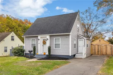 68 Pentlow Ave, New Britain, CT 06053