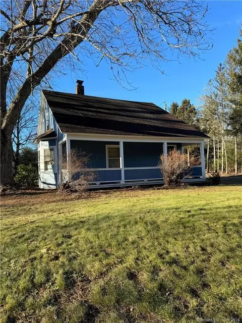 128 Willimantic Rd, Chaplin, CT 06235