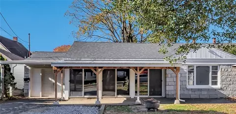 17 Lawton Ter, Ansonia, CT 06401