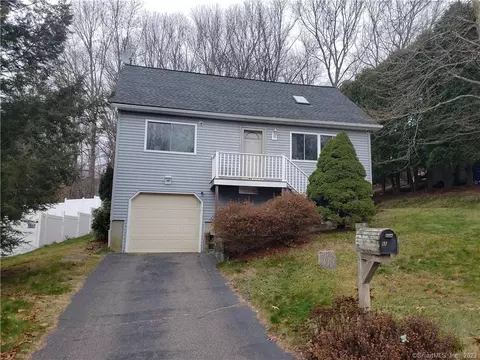 66 Kara Dr, Waterbury, CT 06704