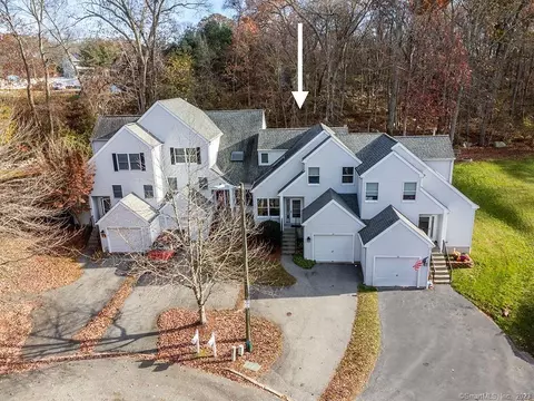 14 Windy Ridge Pl #14, Waterford, CT 06385