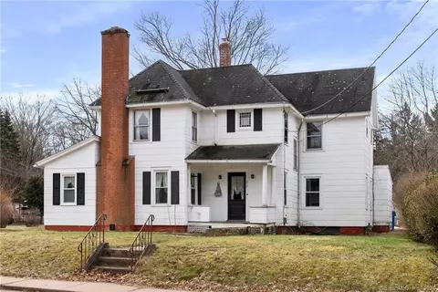 272 Porter St, Manchester, CT 06040
