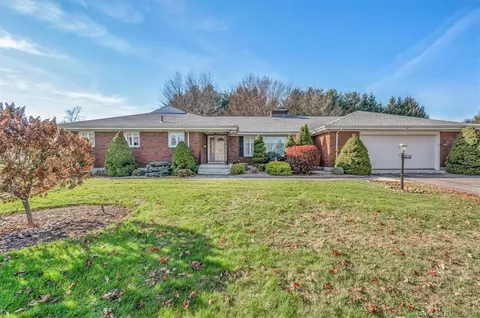 441 Farm Hill Rd, Middletown, CT 06457