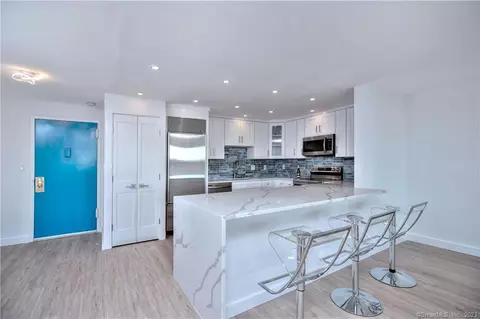 50 Birdseye St #317, Stratford, CT 06615