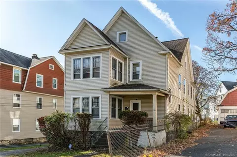 136 Elliott Ave, Waterbury, CT 06705