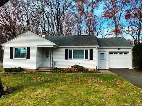 90 Pineridge Dr, Wolcott, CT 06716