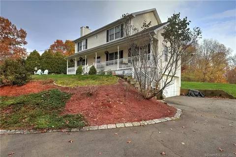 36 Dunbar Ln, Hamden, CT 06514