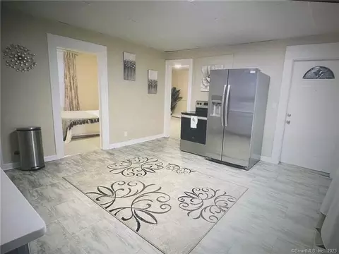 48 Lewis Ave, Meriden, CT 06451