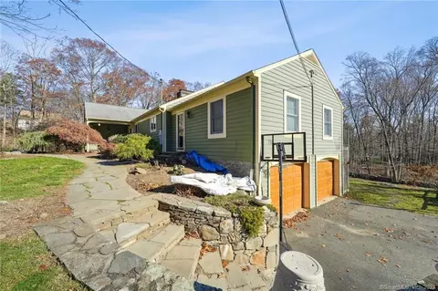 79 Cross Hwy, Redding, CT 06896