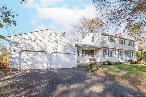 6 Coolidge Dr, Enfield, CT 06082