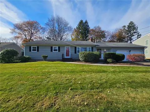 87 Broadview St, Newington, CT 06111