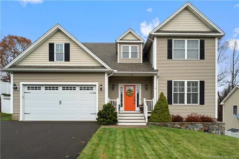 95 Richard Blvd, Shelton, CT 06484