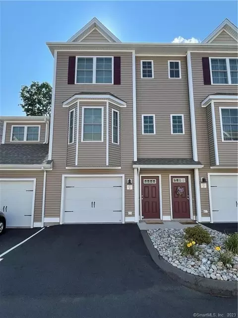 41 Eden Ave #2, Southington, CT 06489