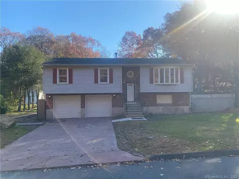 411 Mansfield Grove Rd, East Haven, CT 06512