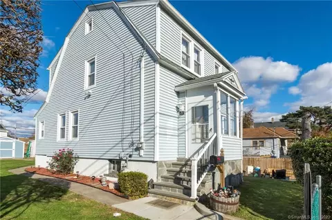 130 Balsam Ave, Bridgeport, CT 06606