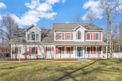 88 Reeves Rd, Ellington, CT 06029