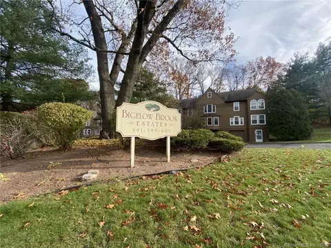 391 Adams St #16, Manchester, CT 06042