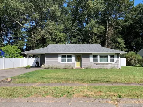 22 Eagle Ct, East Hartford, CT 06118