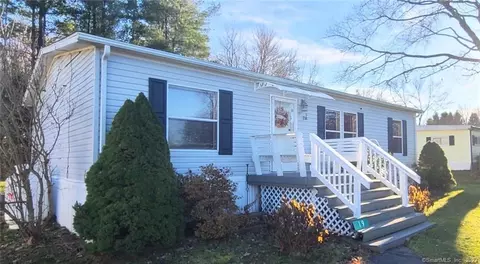 19 Robin Rd, Colchester, CT 06415
