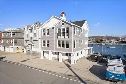 312 W Shore Ave, Groton, CT 06340