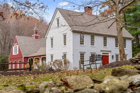 185 Barn Door Hills Rd, Granby, CT 06035
