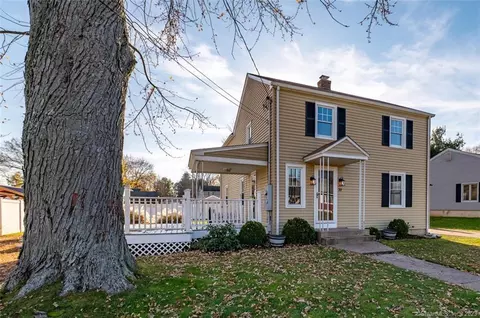 20 Roseland Ave, Meriden, CT 06450