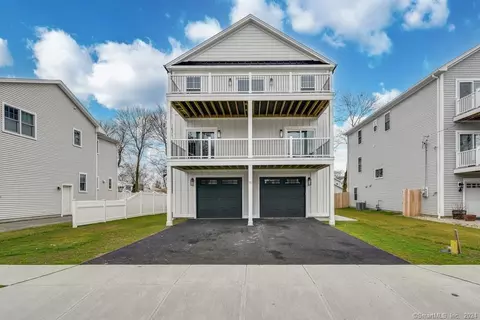 75 Mark St, Milford, CT 06460