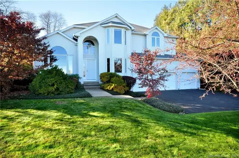 6 Sunrise Ter, East Granby, CT 06026