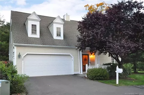 39 Grassy Hill Rd #39, Farmington, CT 06032