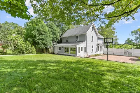 199 Bronson Rd, Fairfield, CT 06890