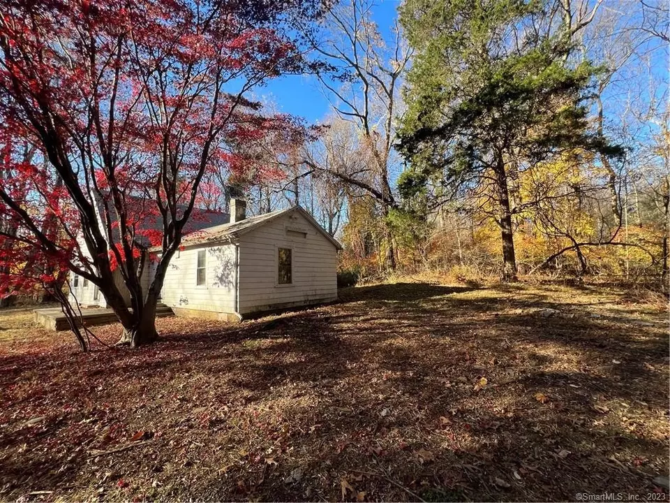 885 Mapledale Rd, Orange, CT 06477 17 Photos Movoto