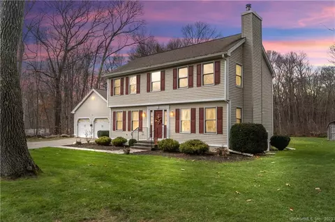 14 Westwood Dr, East Haddam, CT 06469