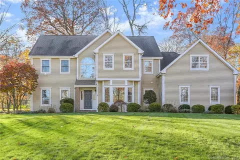 19 Rising Rd, Norwalk, CT 06850