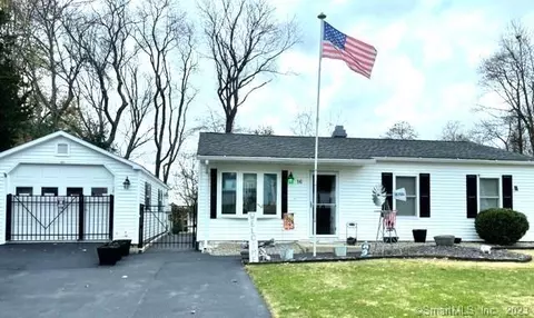 16 Beechwood Dr, Ansonia, CT 06401