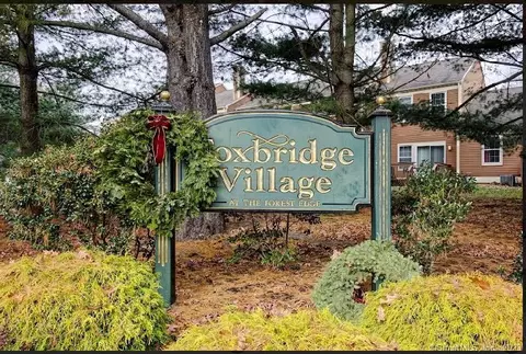 59 Foxbridge Village Rd #59, Branford, CT 06405