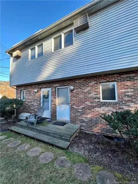 45 Webb St #2, Meriden, CT 06451